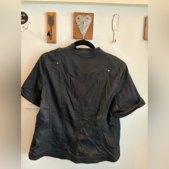 Cleo Women's Black Short Sleeve Jacket - Picture 3 of 5